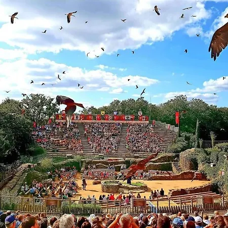 L'ange De Groupe Proche Du Puy Du Fou * Sevremont
